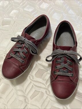 Burgundy Leather Josef Seibel Sneakers